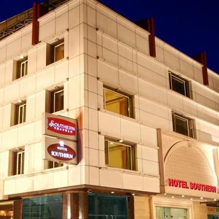 Hotel Southern Delhi Szoba fotó