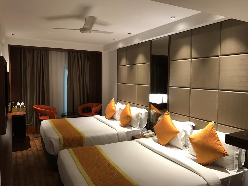 Hotel Southern Delhi Kültér fotó